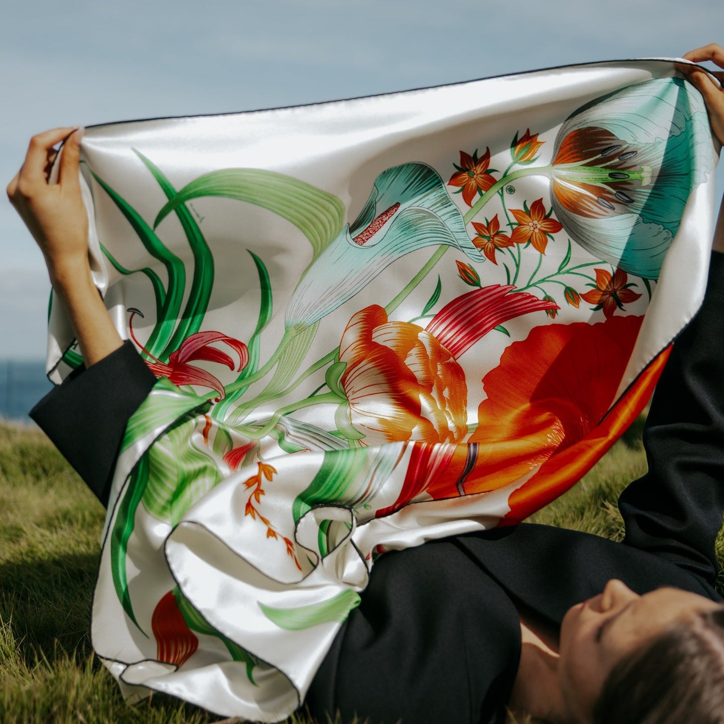 Bouquet Tropic Silk Scarf